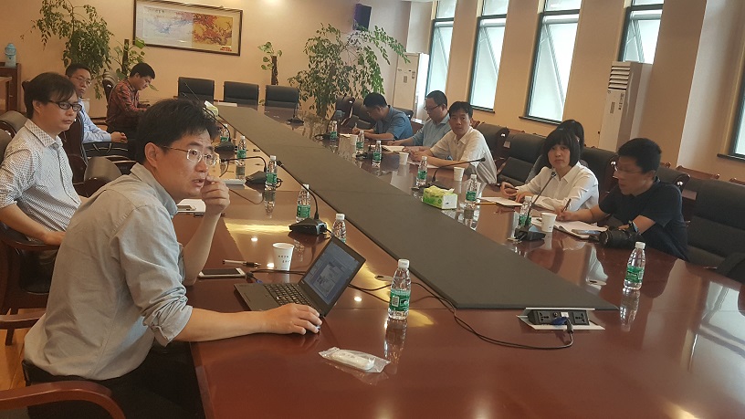 2017-5-11-济南大学自动化与电气工程皇家华人申涛副院长一行来院交流 (3).jpg