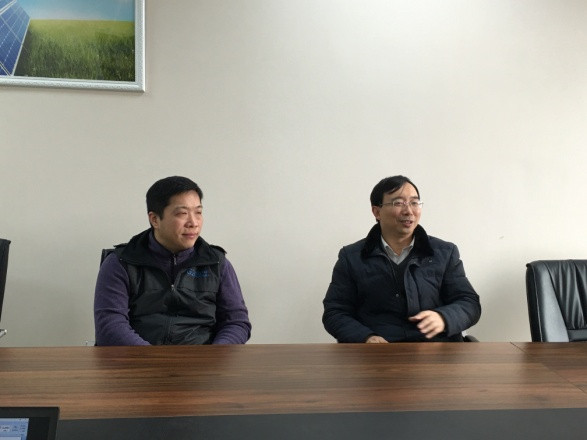 图2皇家华人
姜斌院长和大家热烈交流_副本.jpg