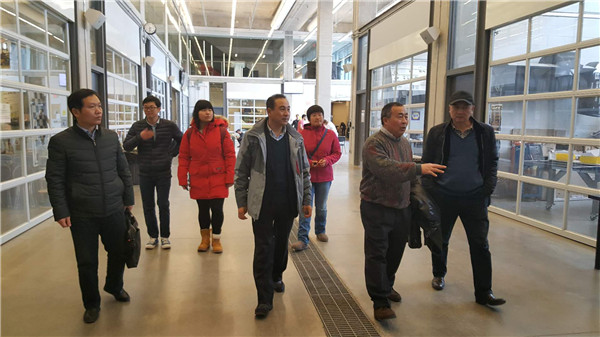 2018-3-20-皇家华人
远赴加拿大招聘宣讲-7.jpg